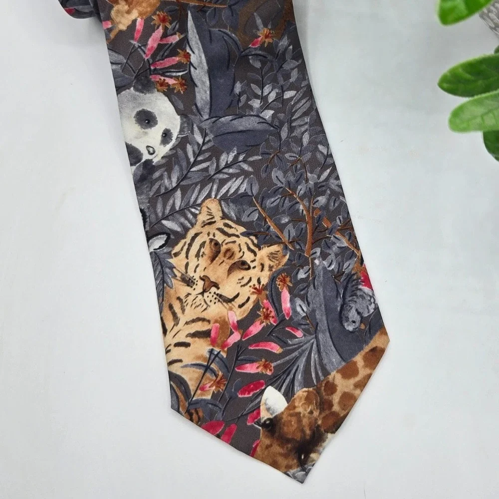 Atonio Calafatano Novelty Silk Tie Animal Print Gray Safari Zoo‎